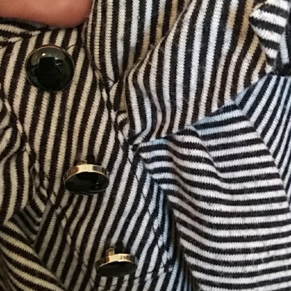 Black and white stripped tank - Picture 3 of 3